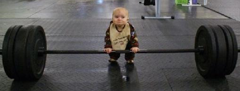 baby-lifting-weights