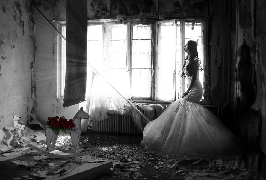 Bride in Ruins